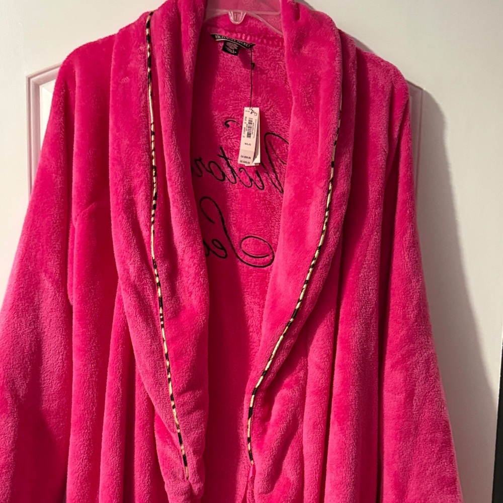 Victoria's Secret Pink Robe - Picture 4 of 7